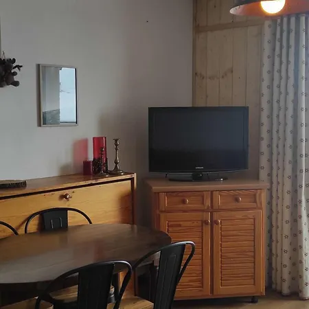 Lägenhet Pour 4 Pers. Avec Parking A Bolquere - Fr-1-592-76 Font-Romeu-Odeillo-Via